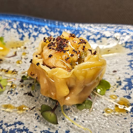 Plato de Siu Mai en Restaurante Japonés de Somo, Umami