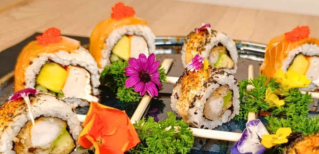 Surf en Somo comer en Umami Somo